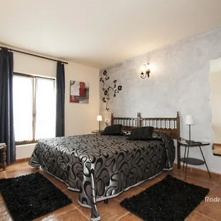 Inn El Pradón 2*